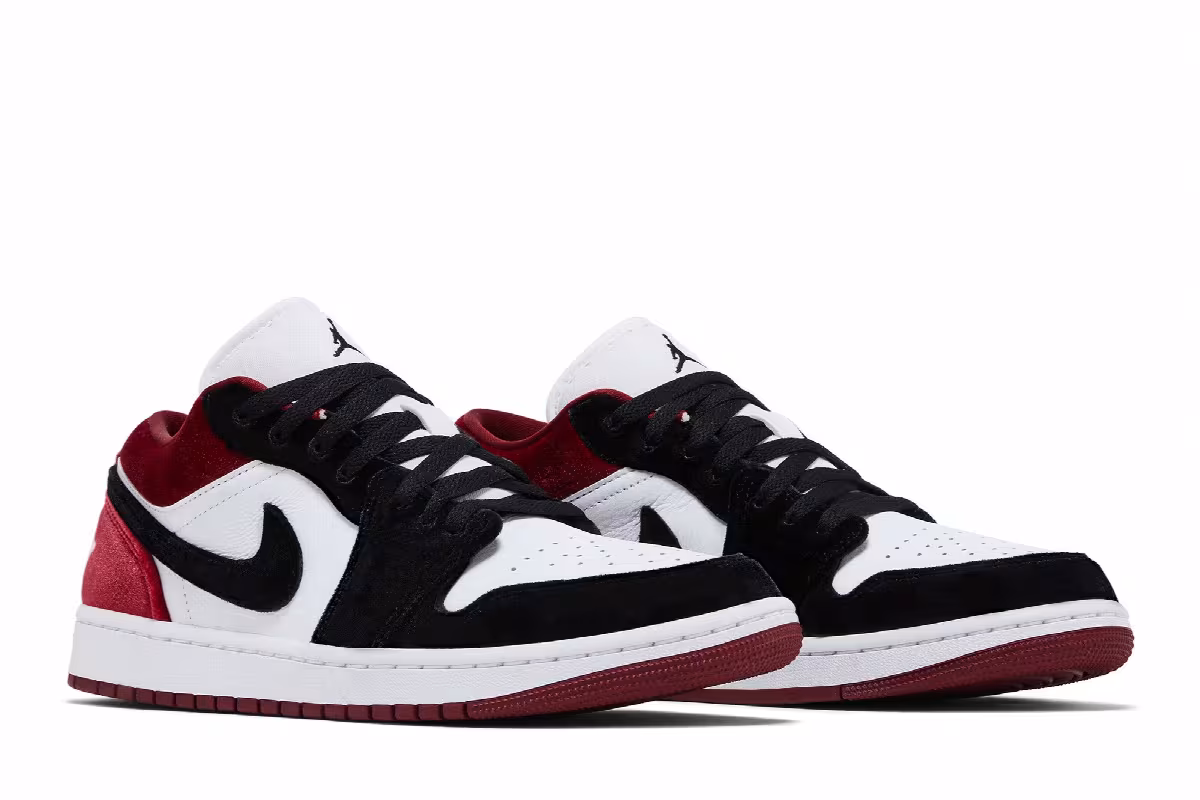 Women's Air Jordan 1 Low SE Velvet Black Toe, view 9