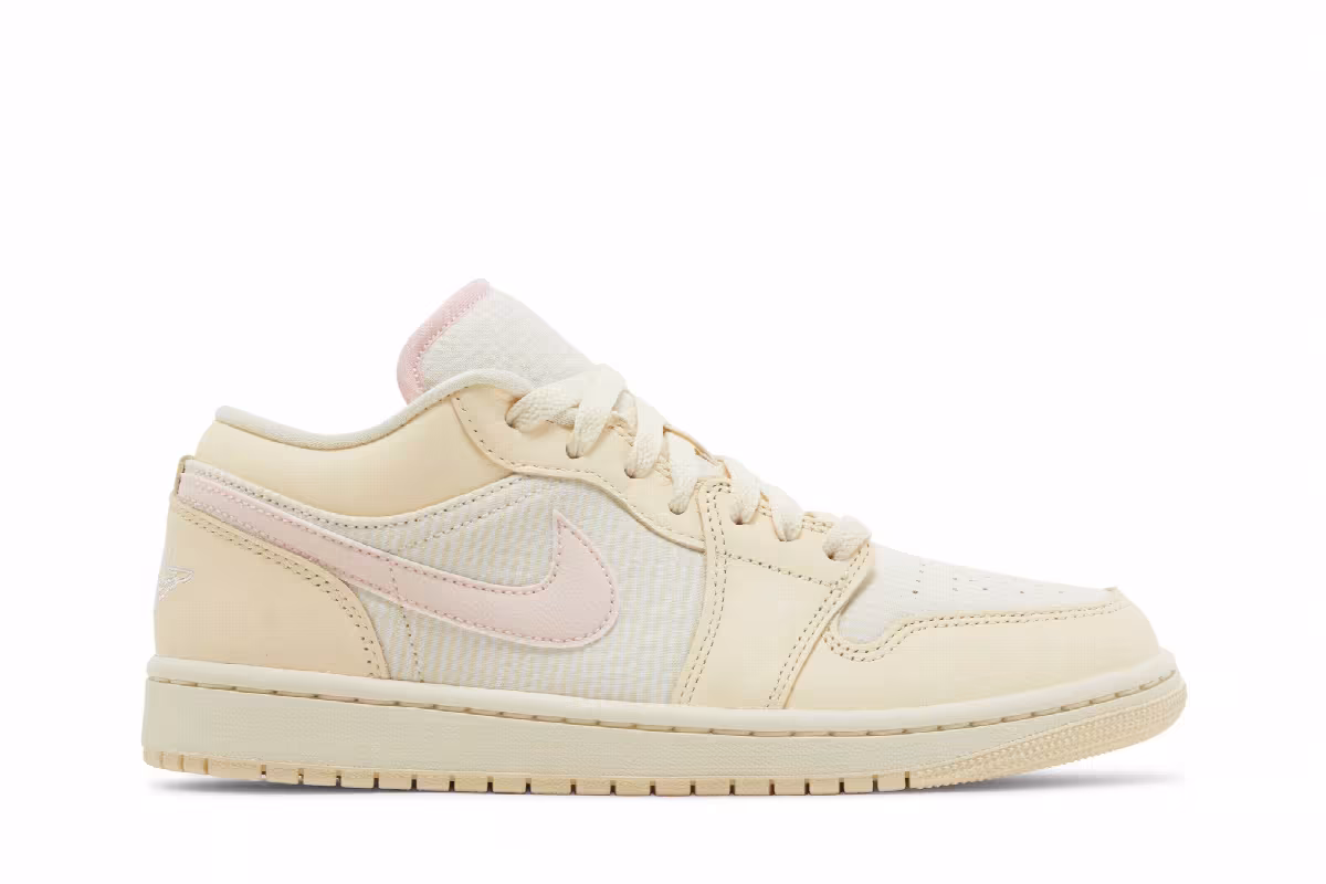 Women's Air Jordan 1 Low SE Muslin Legend Pink, view 2