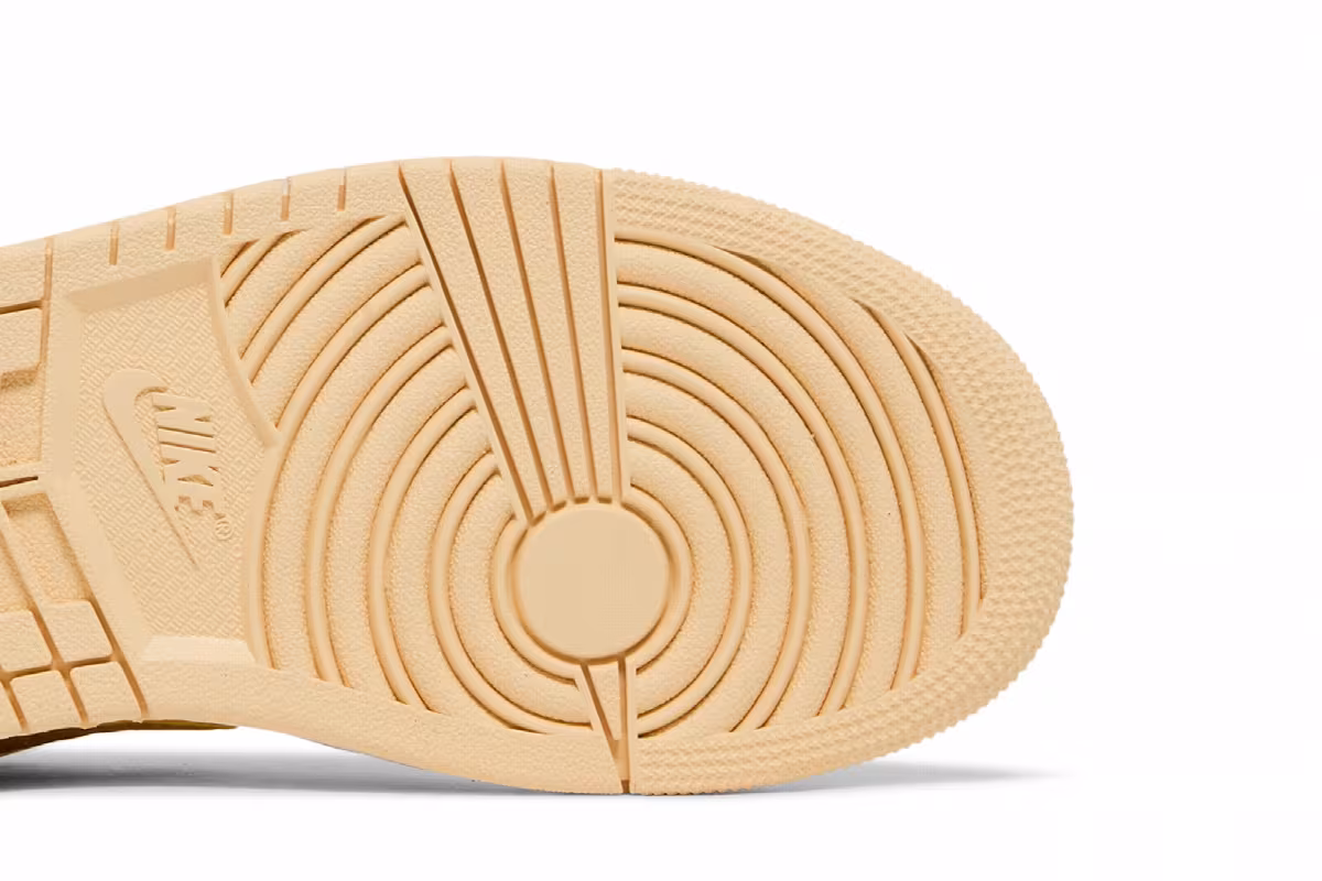 Women's Air Jordan 1 Low Sail Yellow Ochre, view 6