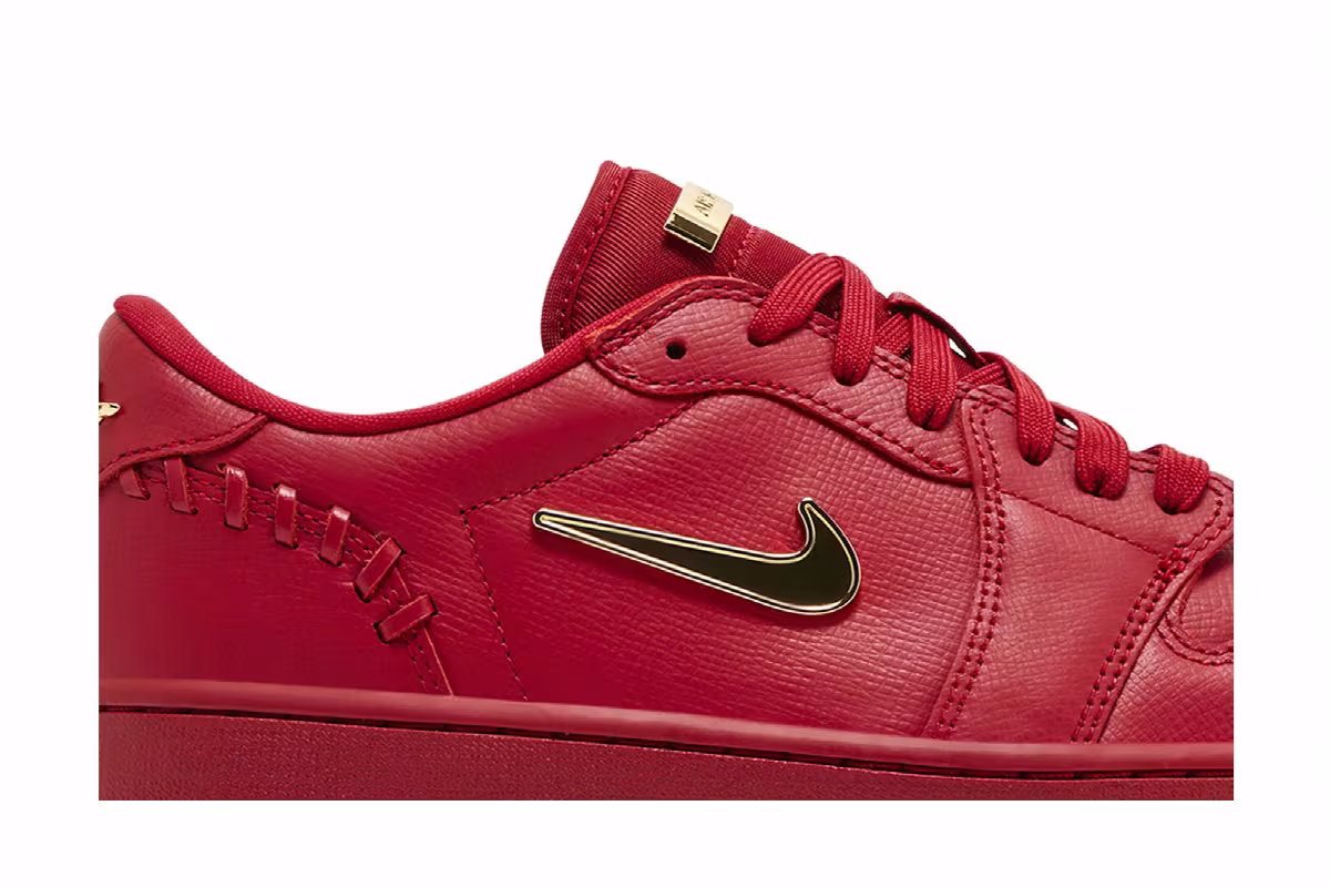 Women's Air Jordan 1 Low Method of Make Gym Red, view 3