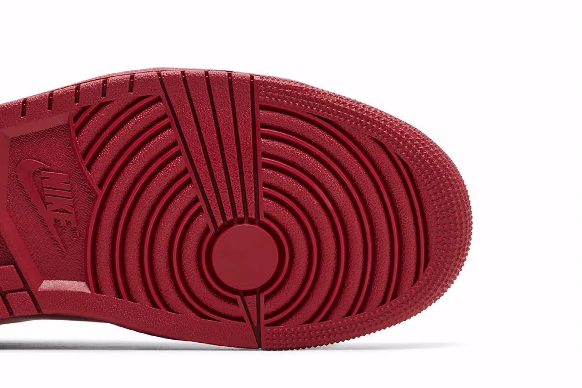 Women's Air Jordan 1 Low Method of Make Gym Red, view 6