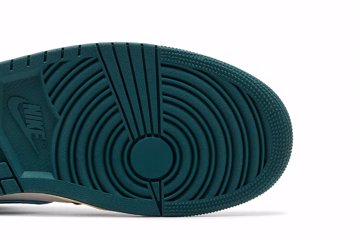 Women's Air Jordan 1 Mid Oxidized Green, view 6