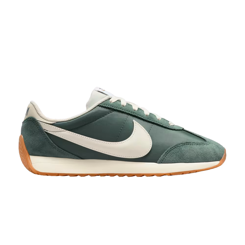 Nike Women's Pacific Vintage Green Pale Ivory