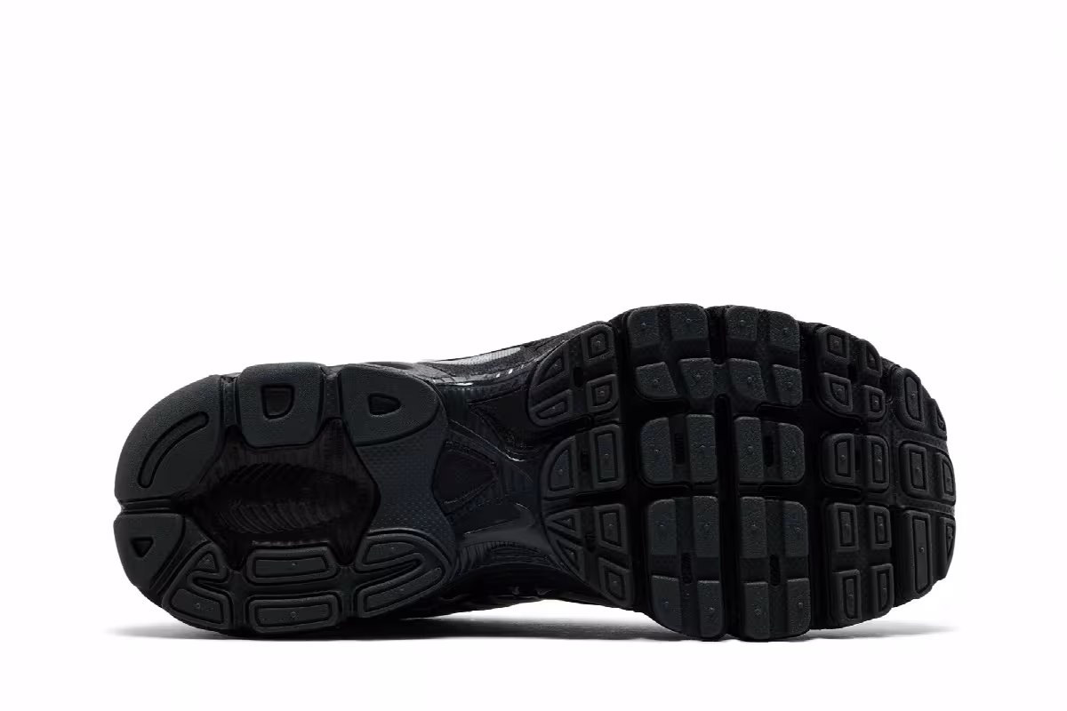 Nike Women's Air Max Moto 2K Black Metallic Silver, view 5