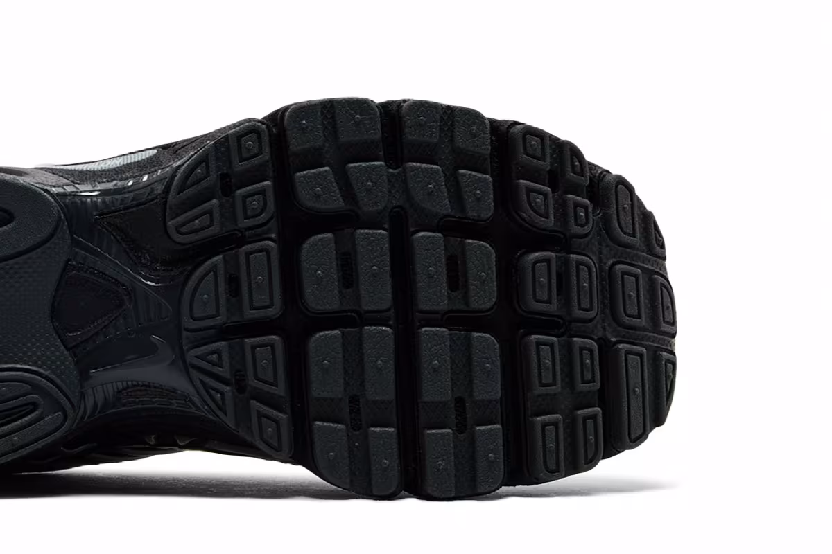 Nike Women's Air Max Moto 2K Black Metallic Silver, view 6