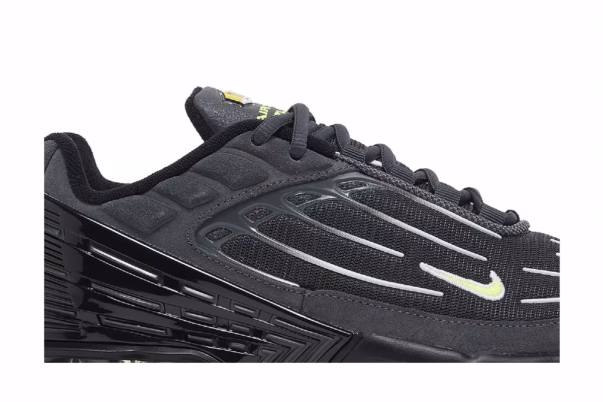 Nike Air Max Plus 3 Anthracite Volt, view 3