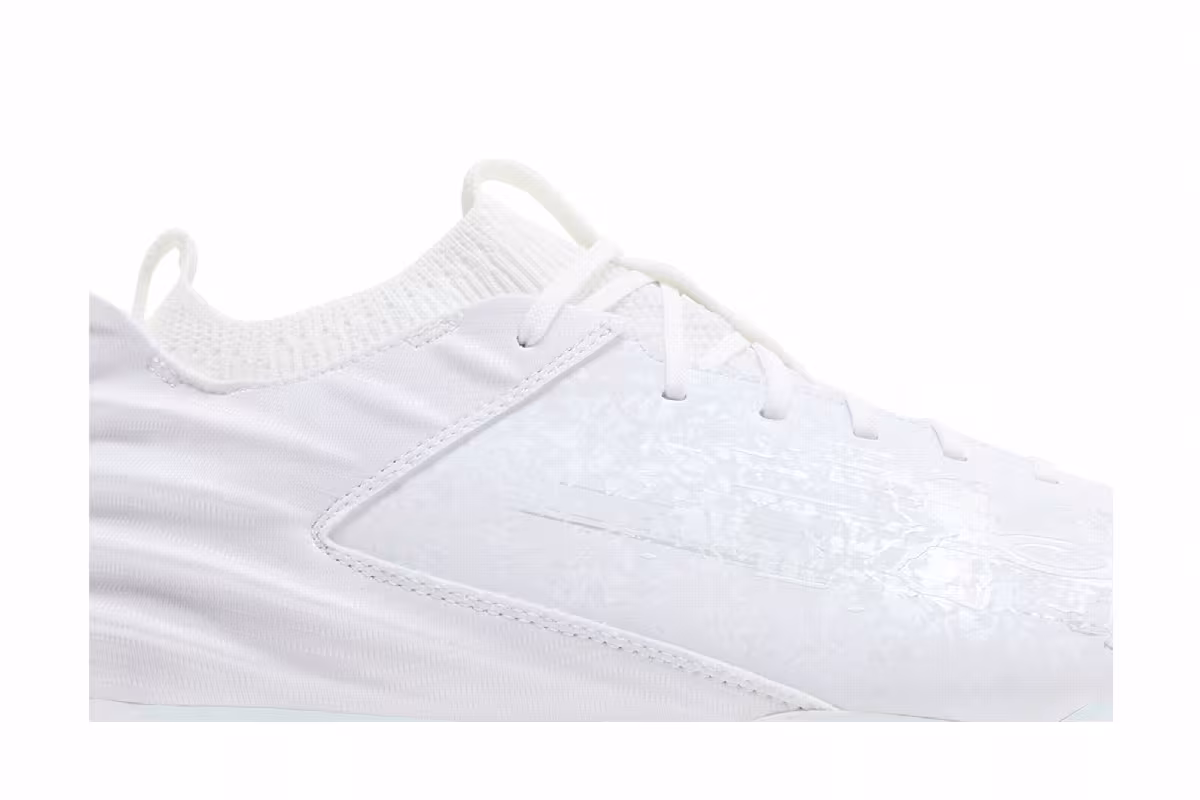 Under Armour Blur 2 MC Suede White Metallic Silver, view 3