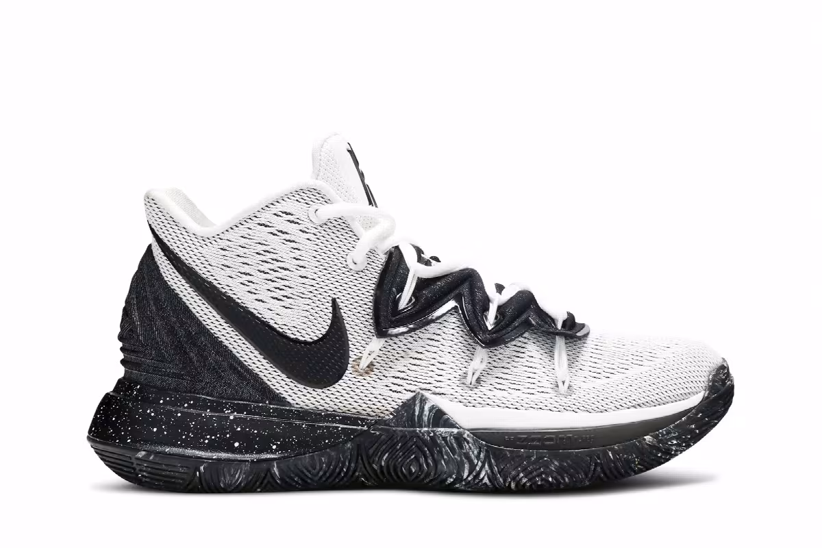 Nike Kyrie 5 EP Cookies and Cream, view 2