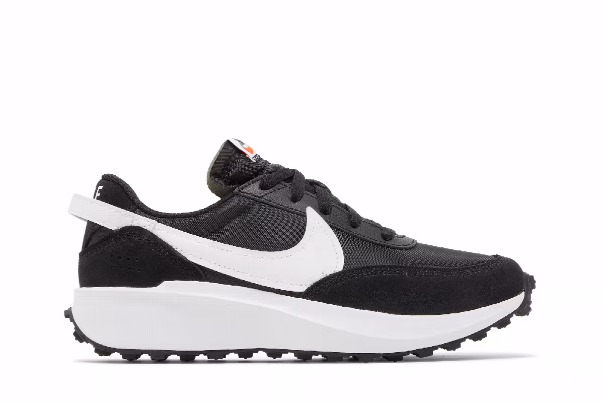 Nike Women's Waffle Debut Black White, view 2