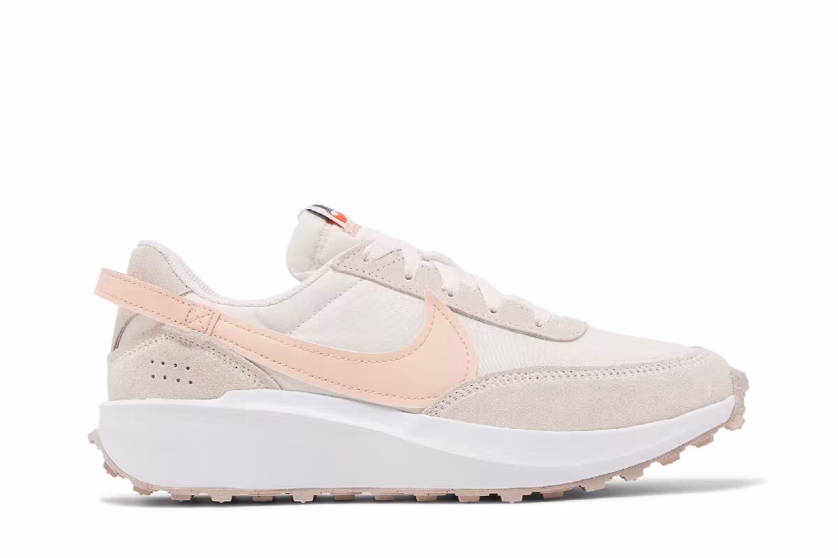 Nike Women's Waffle Debut Light Soft Pink, view 2