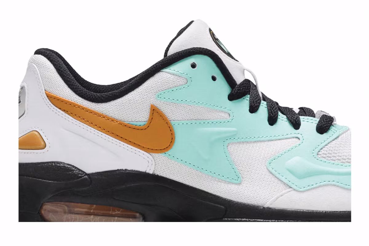 Nike Women's Air Max 2 Light Jaguars, view 3