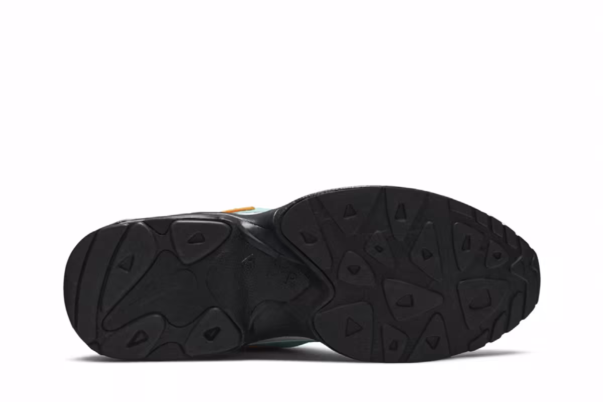 Nike Women's Air Max 2 Light Jaguars, view 5