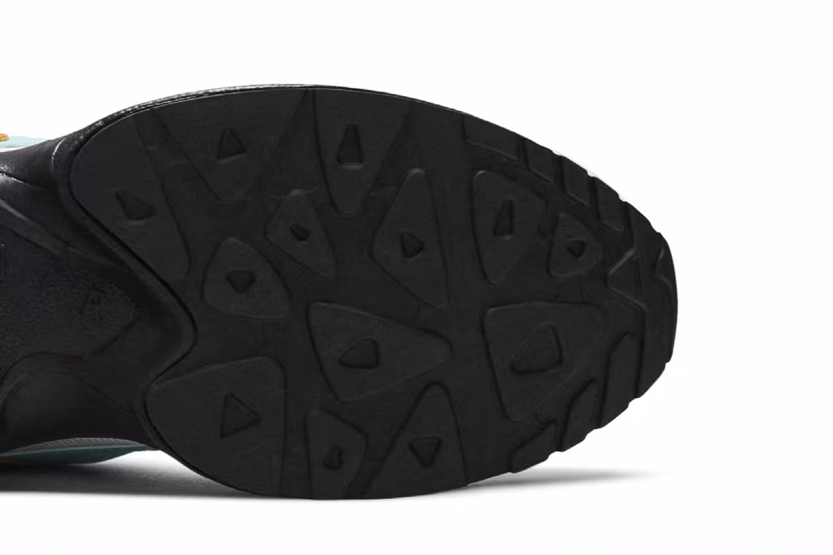 Nike Women's Air Max 2 Light Jaguars, view 6
