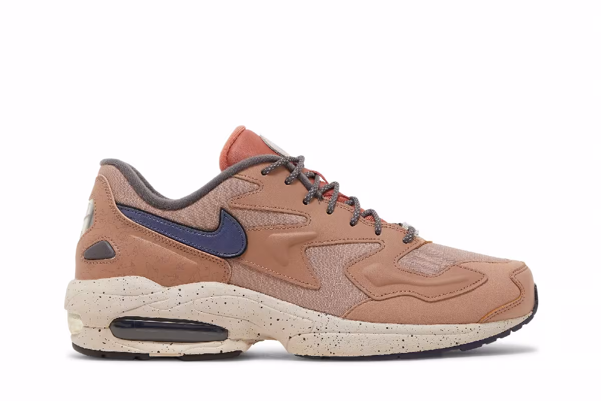 Nike Air Max 2 Light LX Desert Dust, view 2