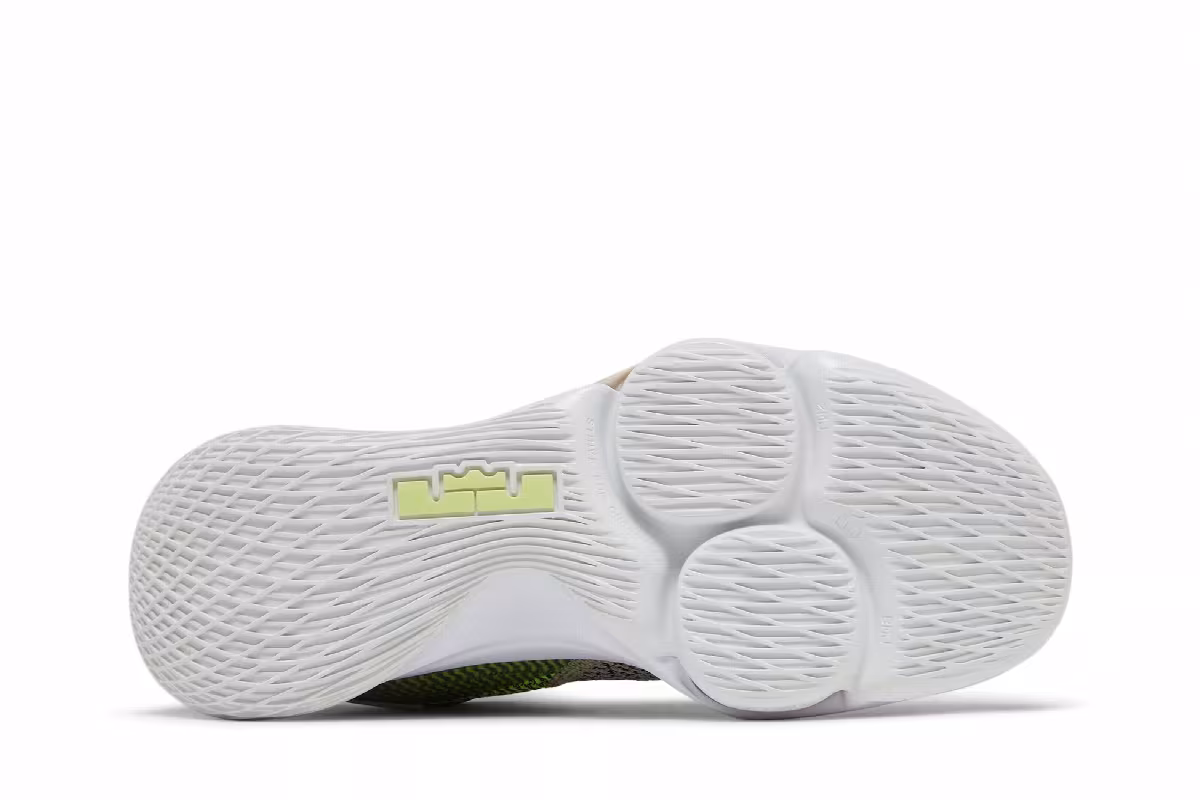 Nike LeBron Witness 4 String Volt, view 5