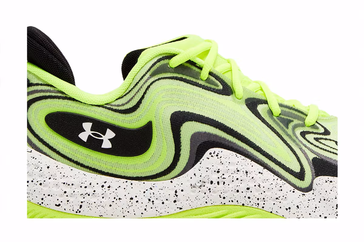 Under Armour Spawn 6 High Vis Yellow, view 3