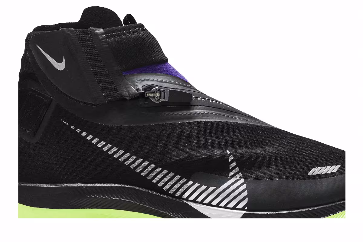 Nike Women's Zoom Pegasus Turbo Shield WP Black Voltage Purple, view 3