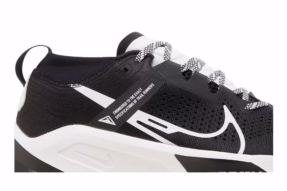 Nike ZoomX Zegama Trail Black White, view 3