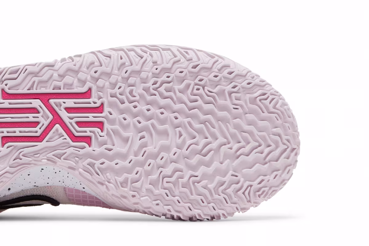 Nike Kyrie Low 4 Kay Yow, view 6