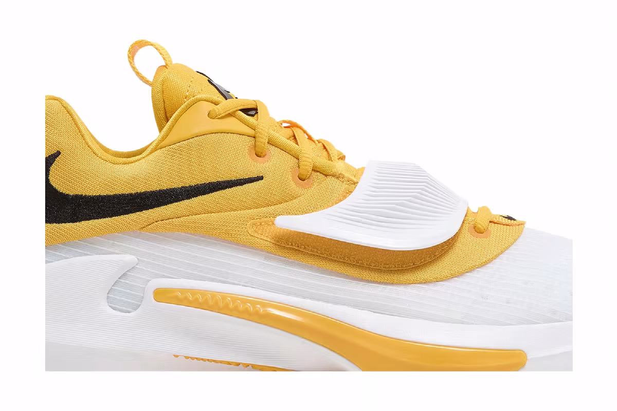 Nike Zoom Freak 3 TB University Gold, view 3