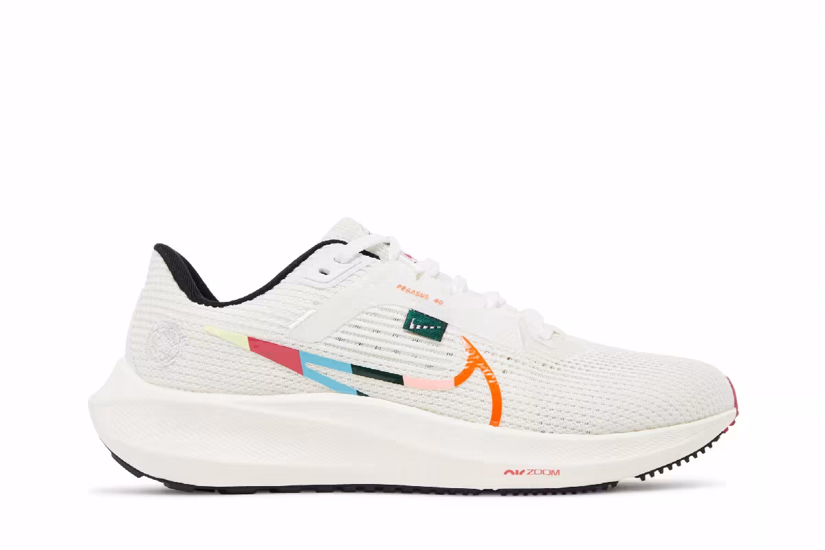 Nike Women's Air Zoom Pegasus 40 All Petals United, view 2