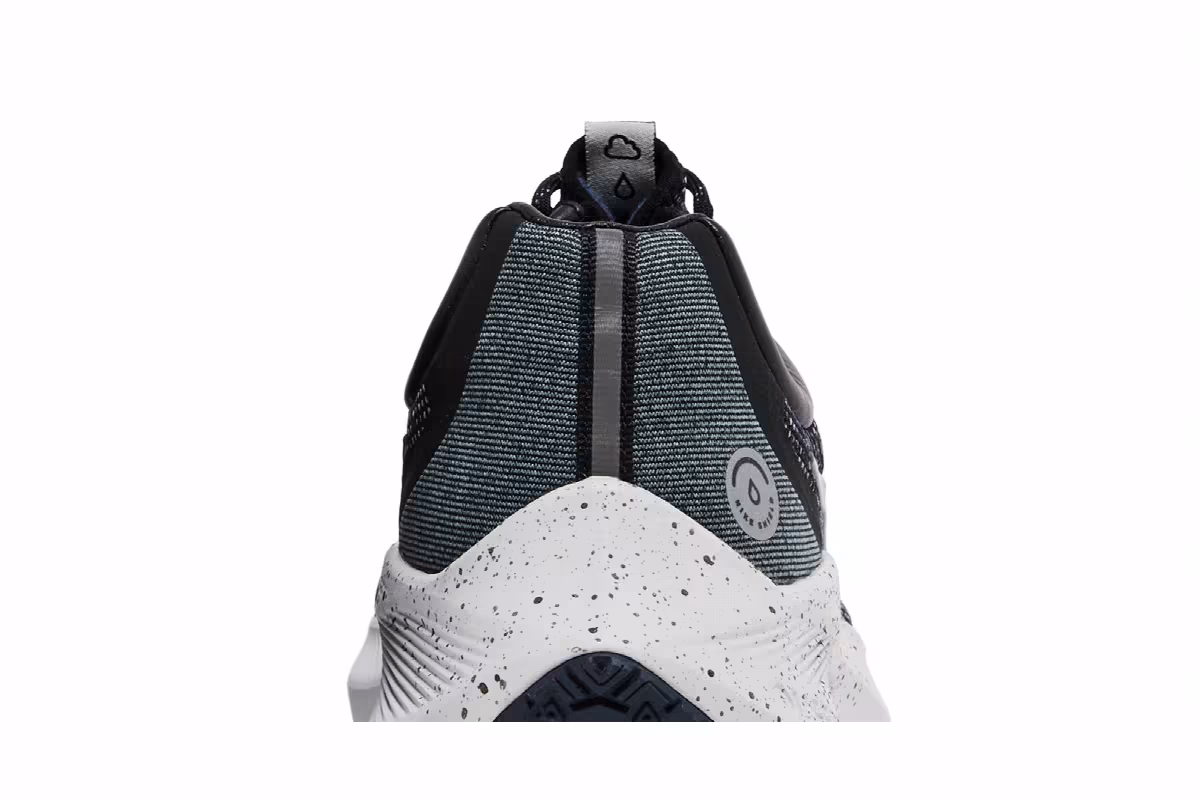 Nike Winflo 8 Shield Black Iron Grey, view 8