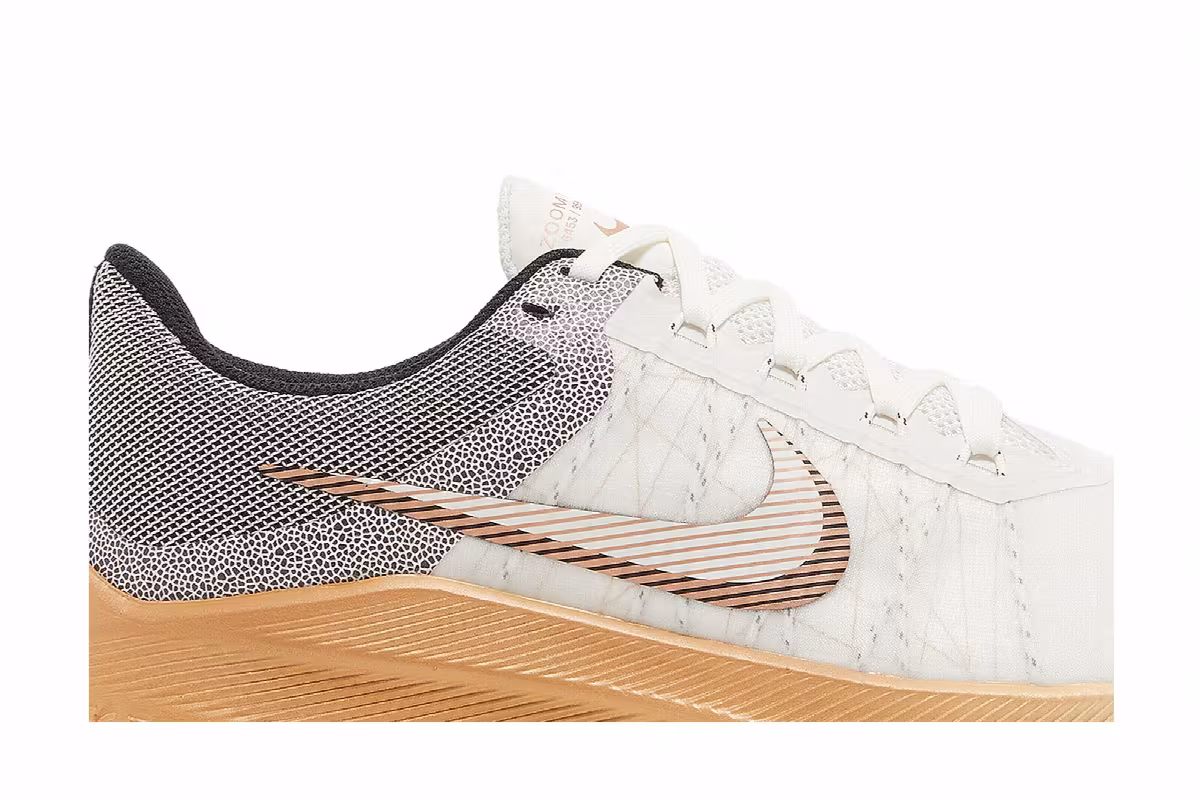 Nike Women's Winflo 8 Premium Sail Metallic Copper Coin, view 3