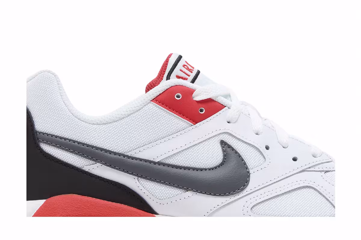 Nike Air Max IVO White Habanero Red, view 3