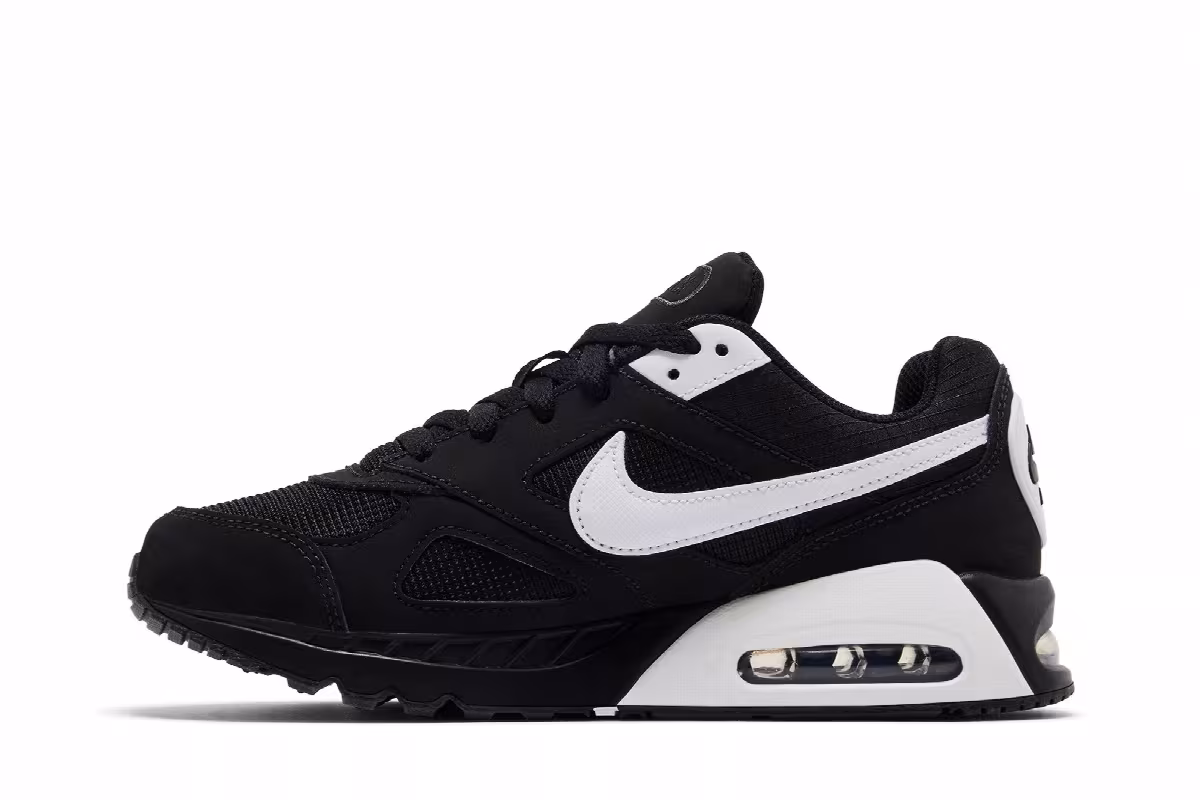 Nike Air Max IVO GS Black White, view 4