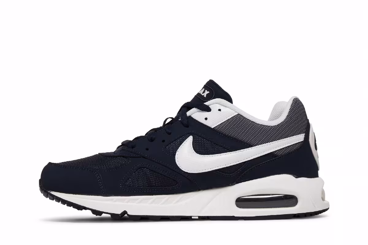 Nike Air Max IVO Obsidian, view 4
