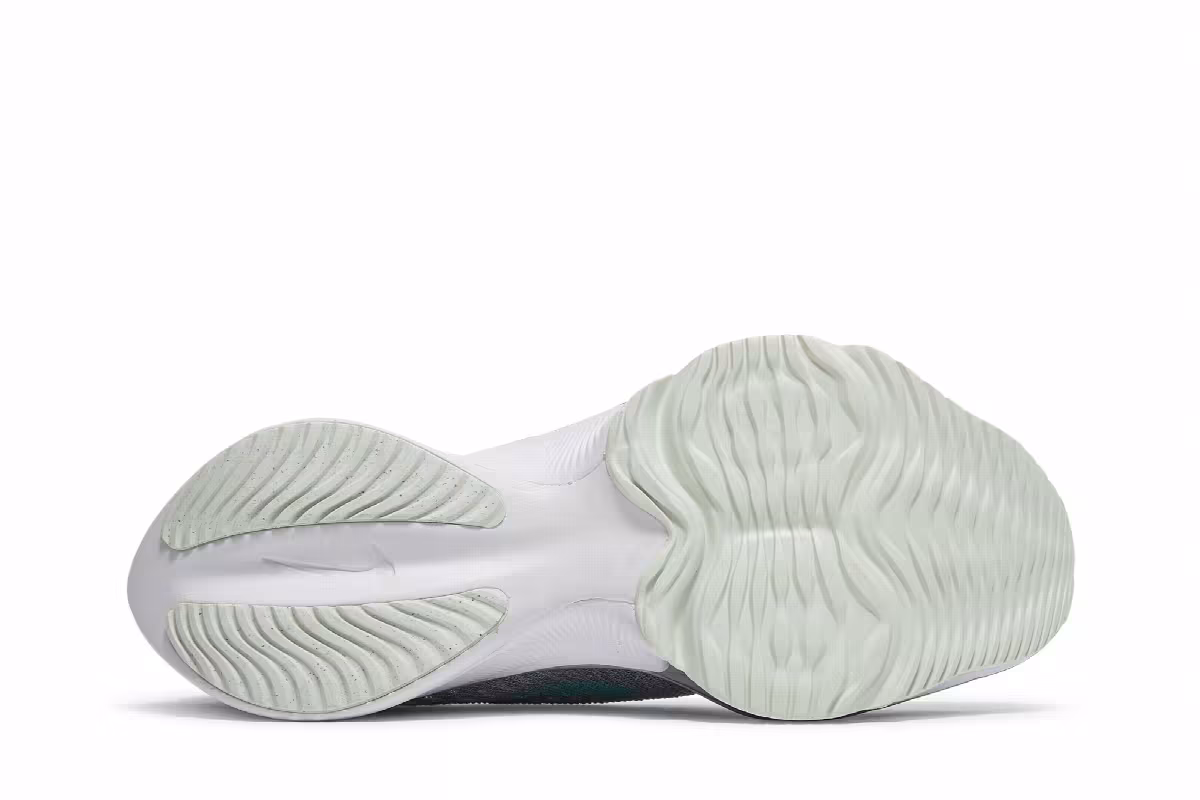 Nike Air Zoom Tempo NEXT% Flyknit South Beach, view 5