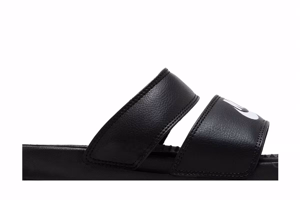 Nike Women's Benassi Duo Ultra Slide Black, view 3