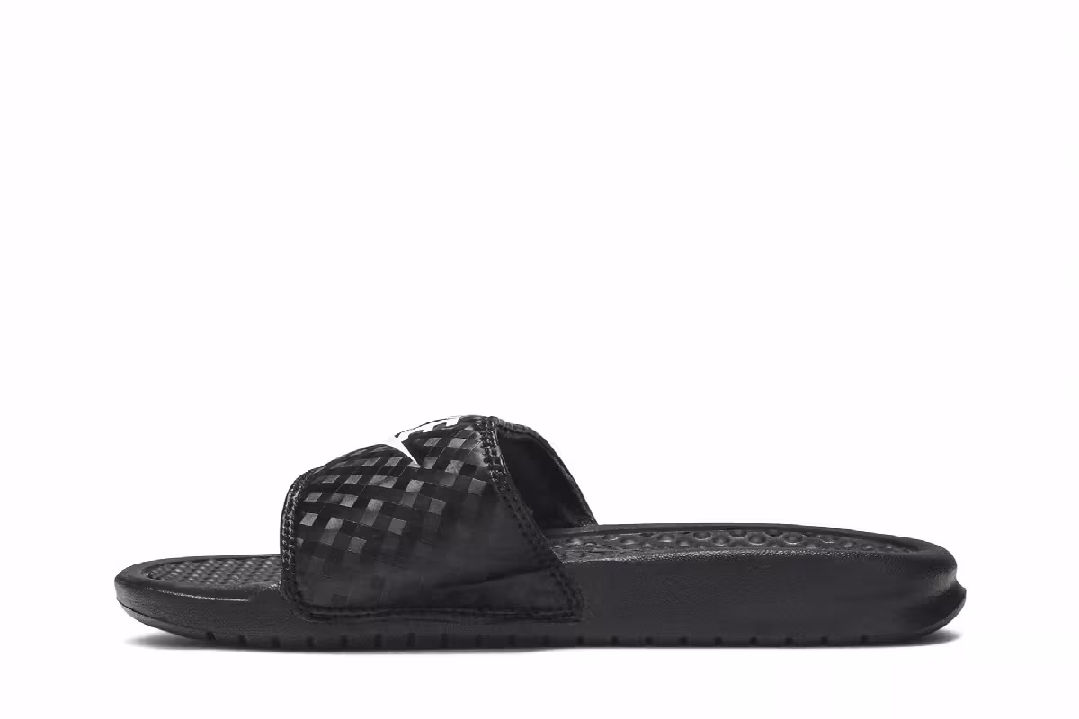 Nike Women's JDI Benassi Slides Black Diamond Pattern, view 4