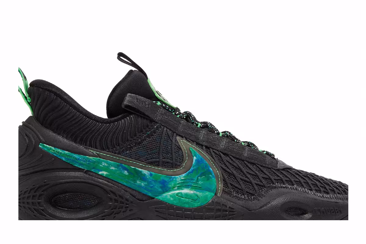 Nike Cosmic Unity EYBL - Black, view 3