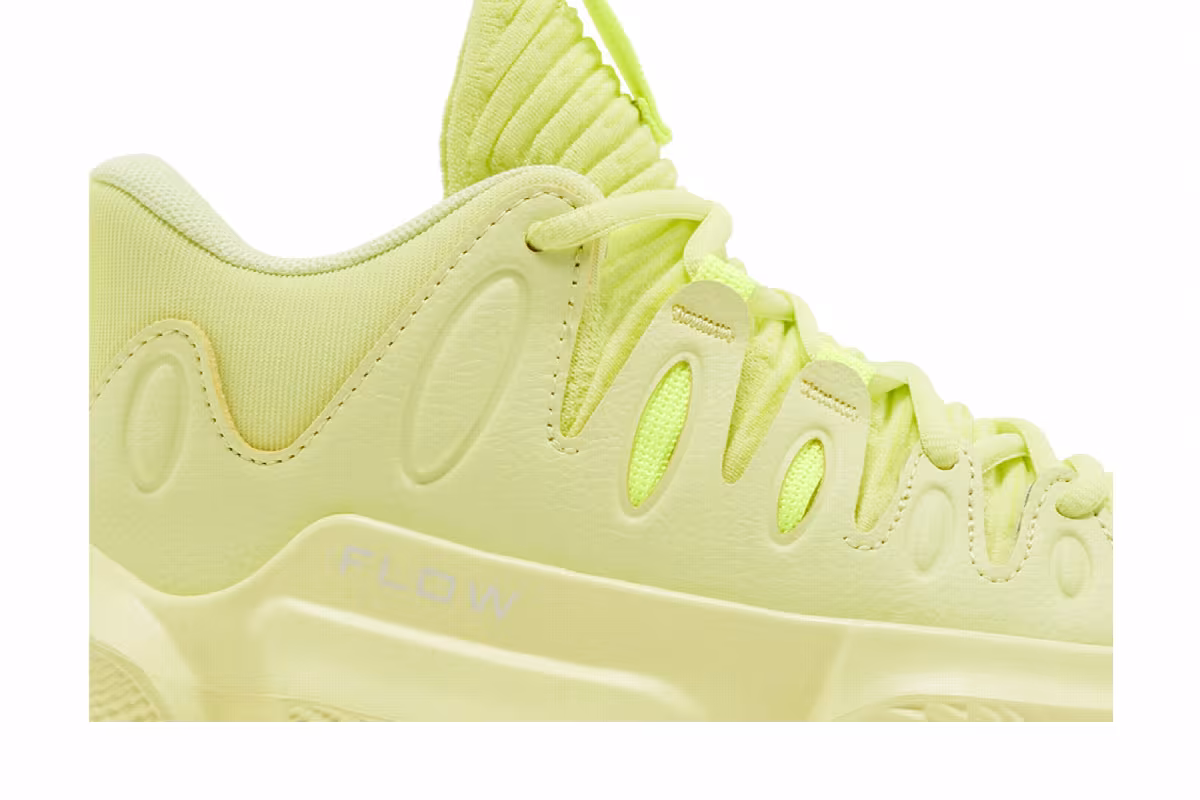 Under Armour Women's Flow Breakthru 4 Sonic Yellow Metallic Pewter, view 3