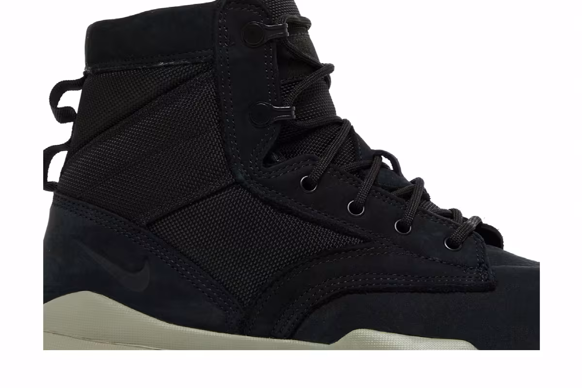 Nike SFB Field 6 Inch Leather Boot Black Light Taupe, view 3