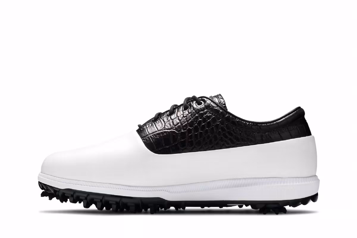 Nike Air Zoom Victory Tour Wide White Black, view 4