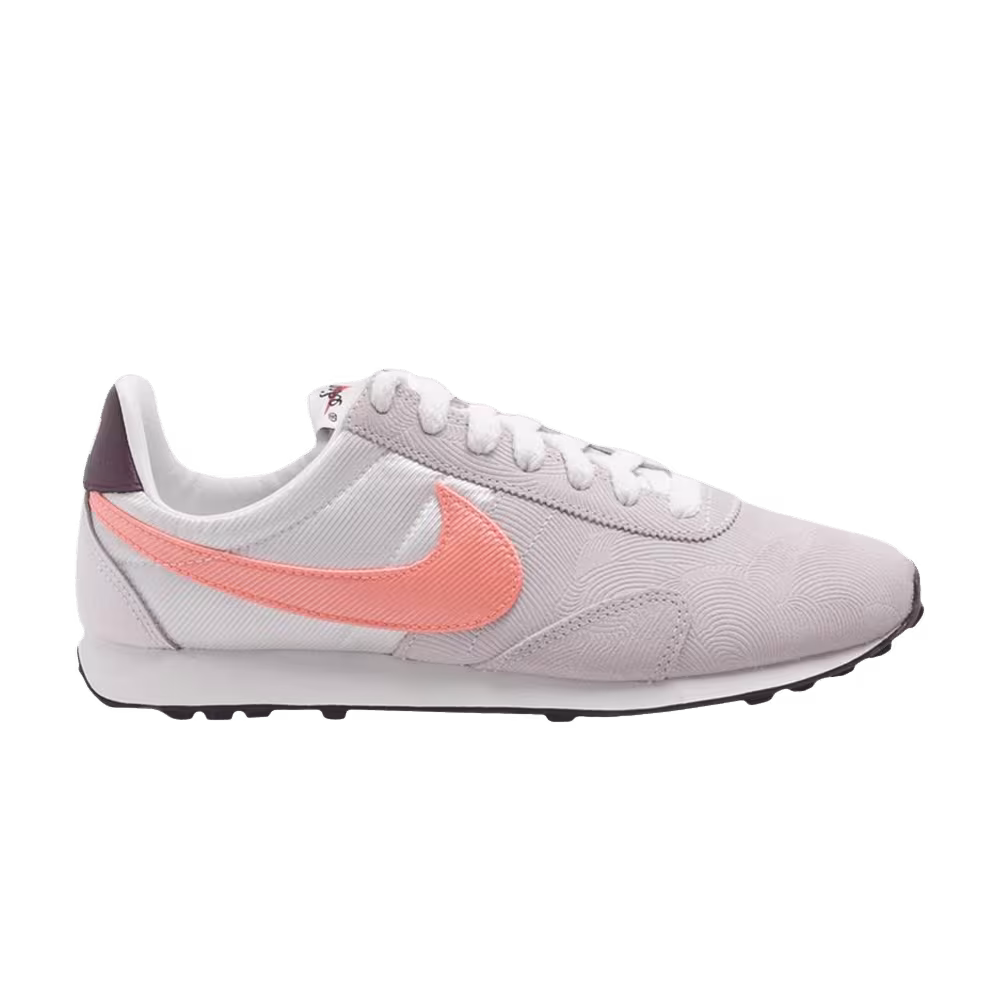 Nike Women's Pre Montreal Racer Pearl Pink