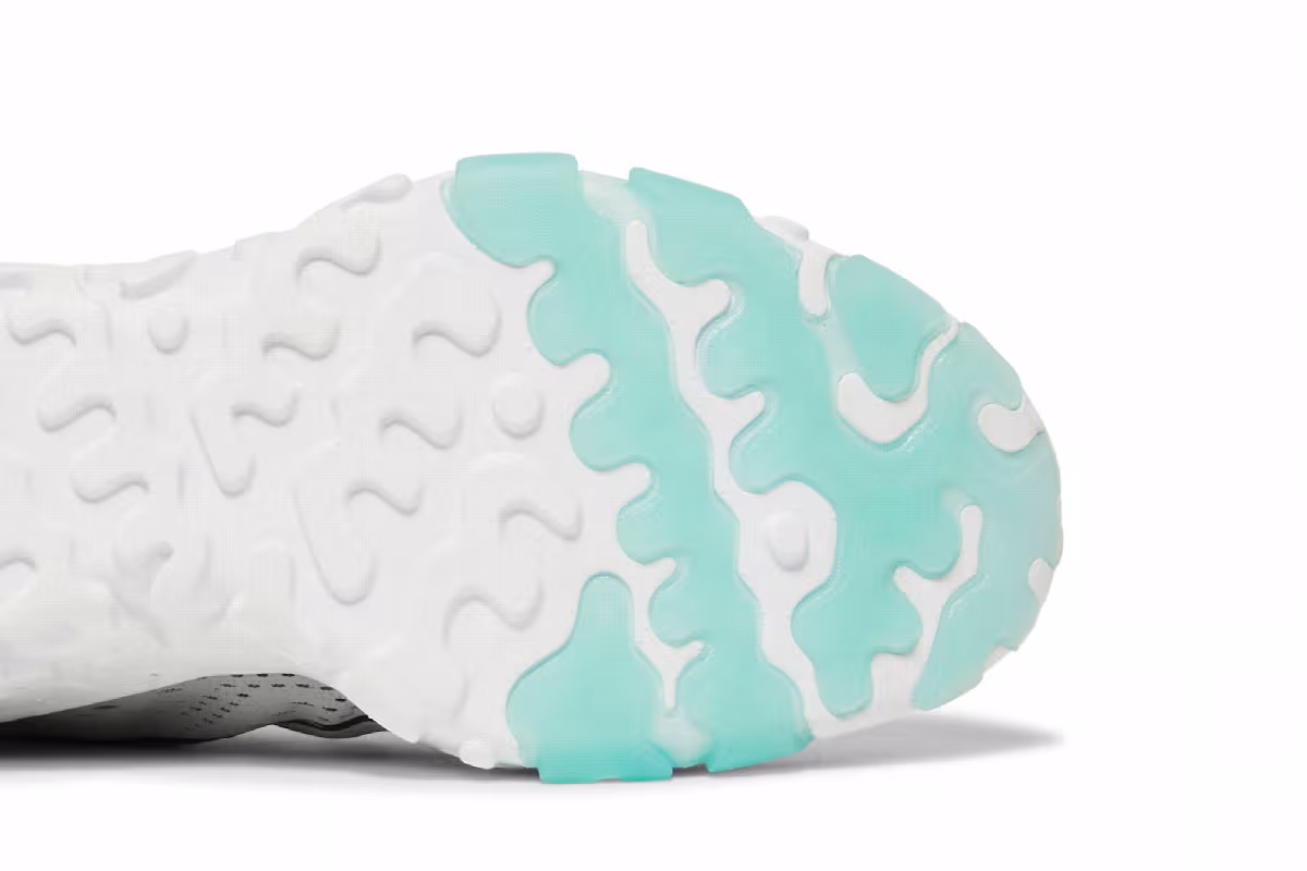Nike Women's React Vision Wolf Grey Pink Prime, view 6