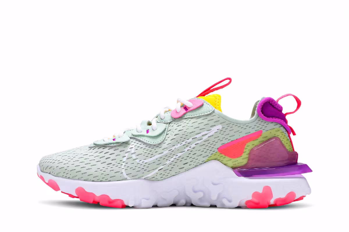 Nike Women's React Vision Pistachio Frost, view 4