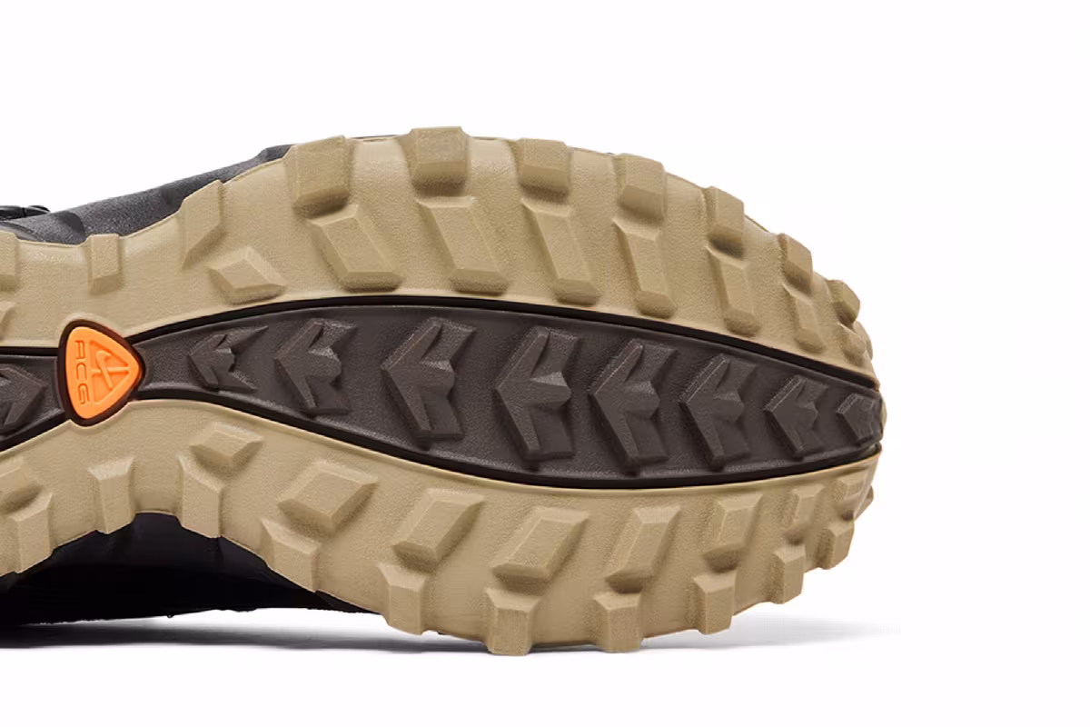 Nike ACG Phassad Ironstone and Black, view 6