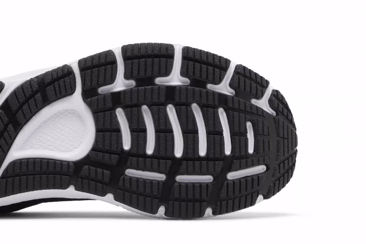 Under Armour HOVR Sonic 5 GS Black White, view 6