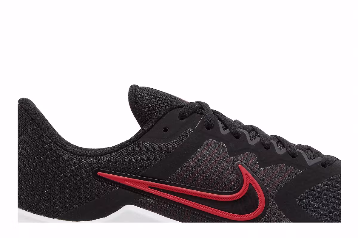 Nike Downshifter 11 Bred, view 3