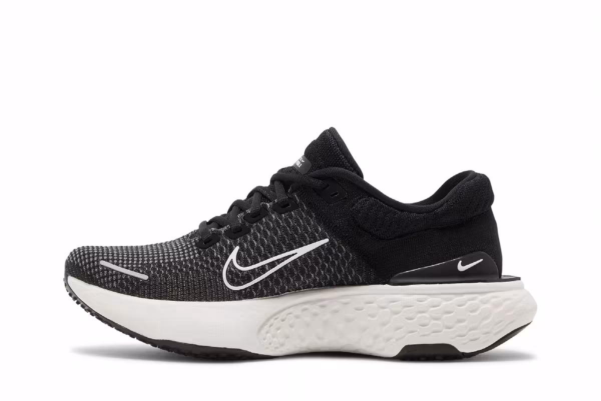 Nike ZoomX Invincible Run Flyknit 2 Black Summit White, view 4