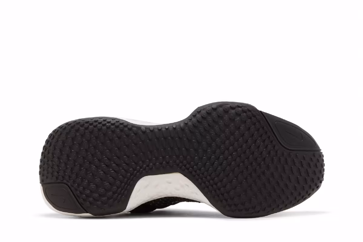 Nike Women's ZoomX Invincible Run Flyknit 2 Black White, view 5