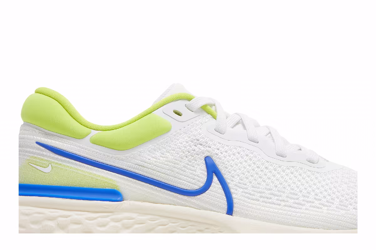 Nike ZoomX Invincible Run Flyknit White Cyber Blue, view 3