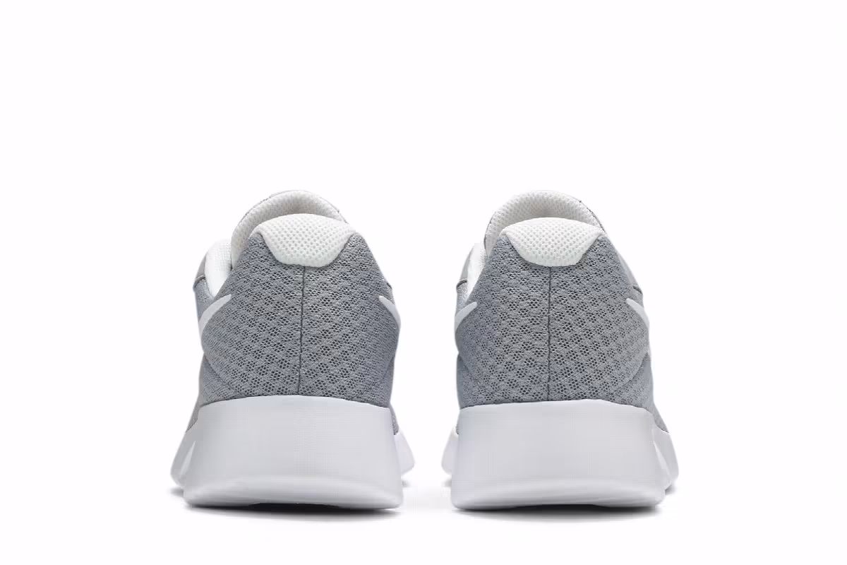 Nike Women's Tanjun Wolf Grey, view 7