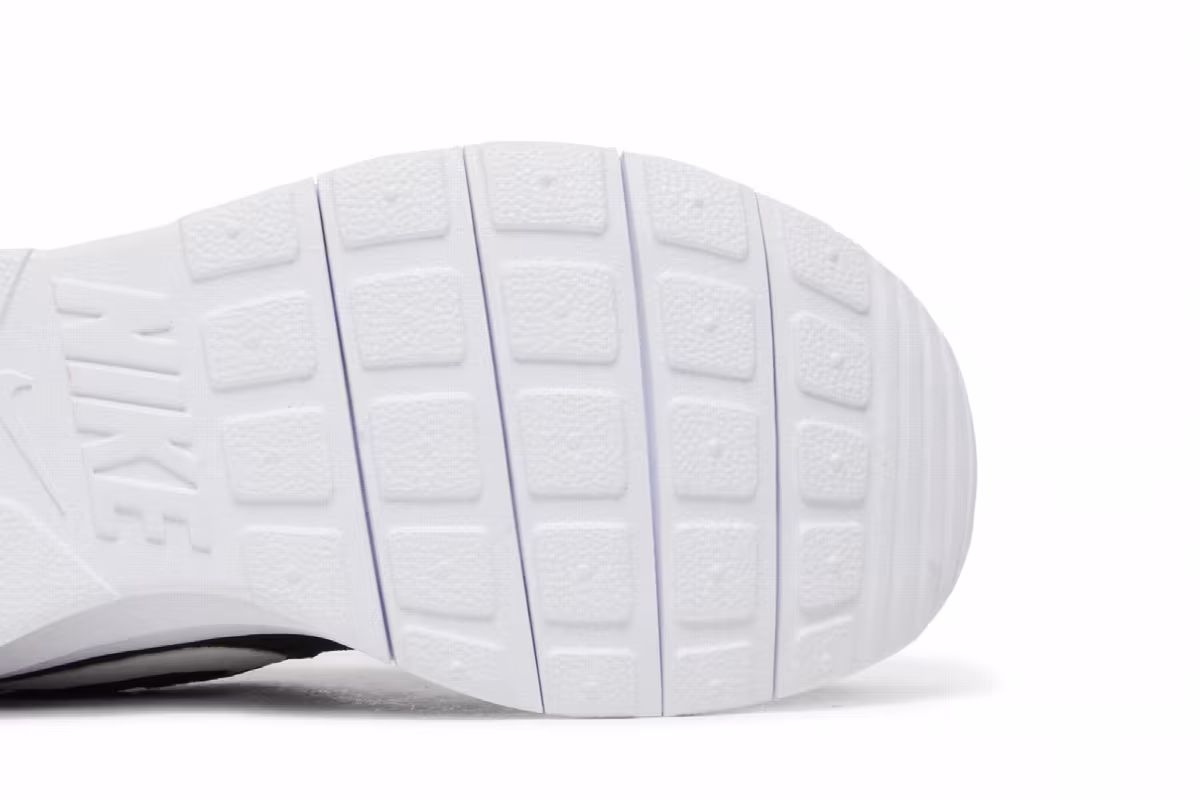 Nike Tanjun PS Black White, view 6