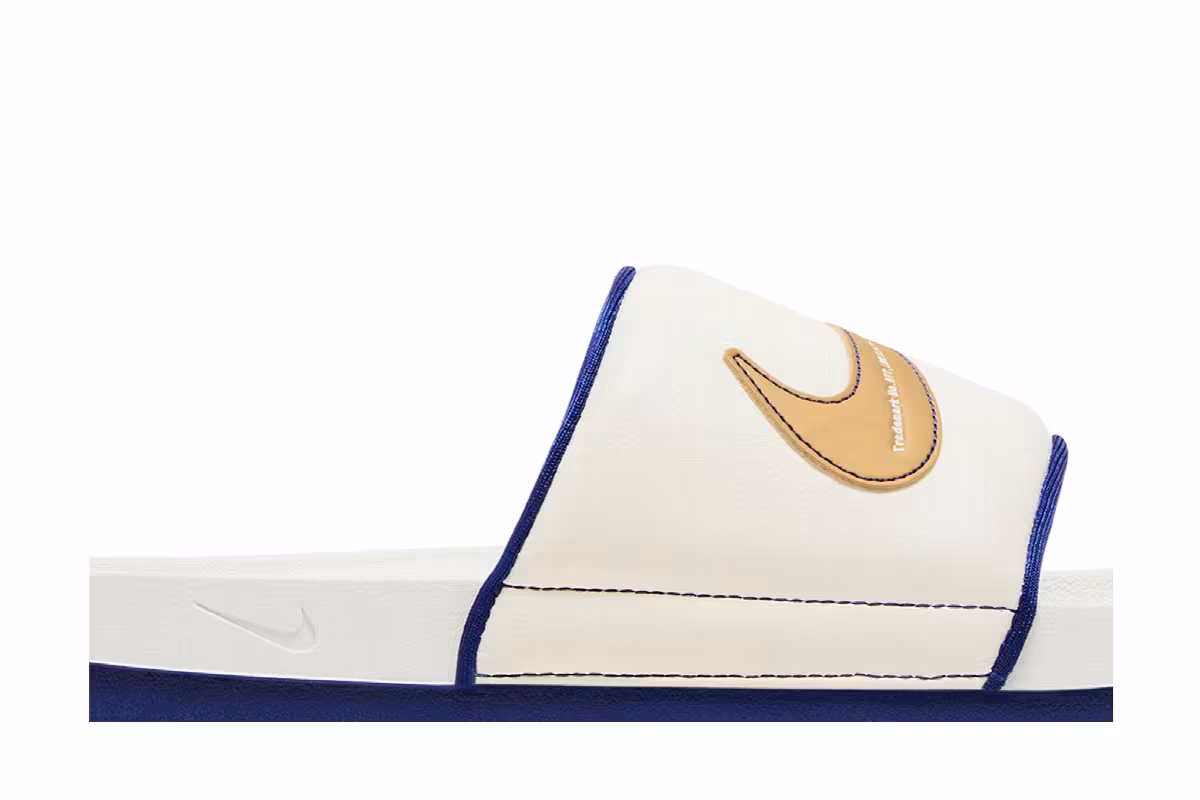 Nike Offcourt Slide Sail Metallic Gold, view 3