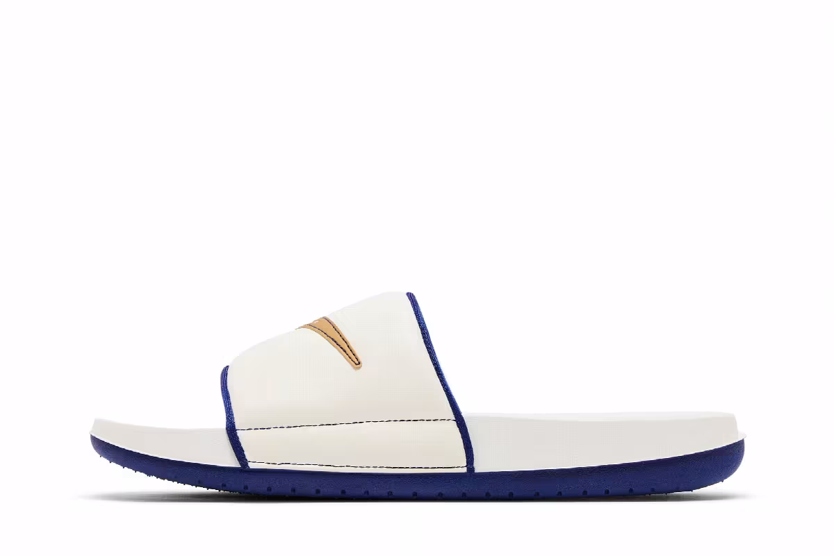Nike Offcourt Slide Sail Metallic Gold, view 4